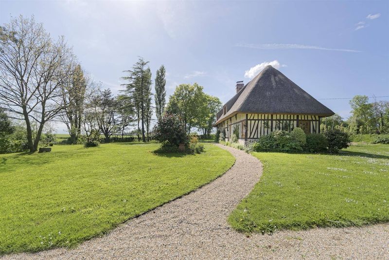 Charmante maison normande 168m² édifiée sur parc paysagé 6200m² à MANNEVILLE-LA-GOUPIL (76110)