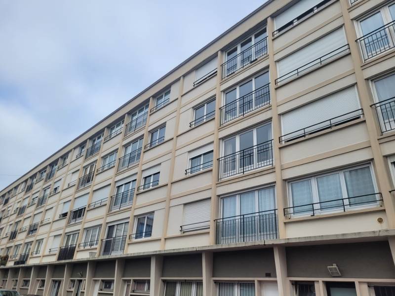 HALLES CENTRALES - Appartement volume T4 avec CAVE et PARKING située au HAVRE (76600)