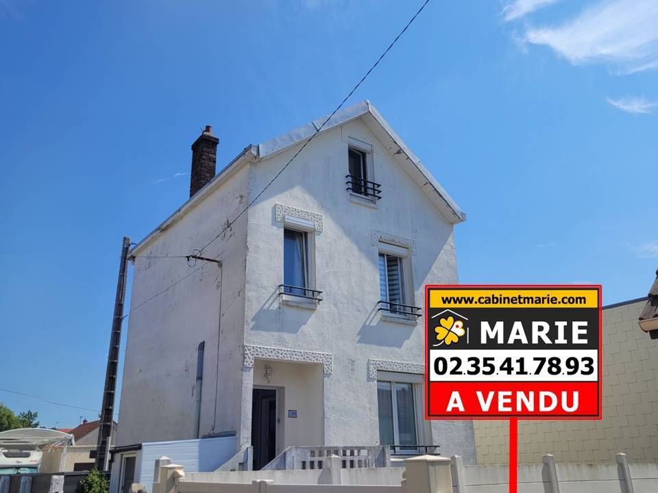 Vente de maison de ville rénovée avec stationnement Bolbec