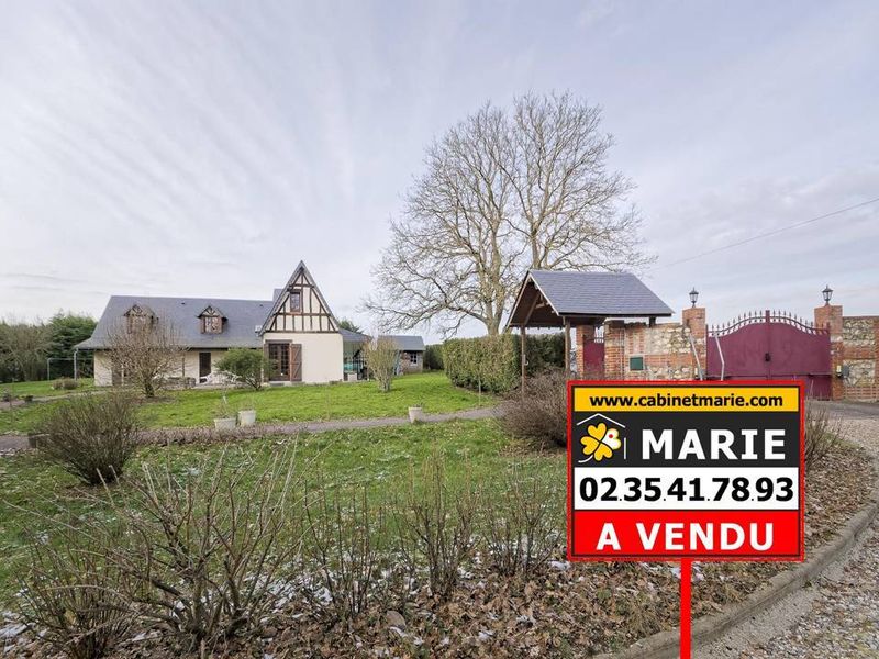 VENDU! BELLE PROPRIÉTÉ NORMANDE -- GRANDS VOLUMES -- 5 CHAMBRES en vente entre LILLEBONNE et BOLBEC (76210)