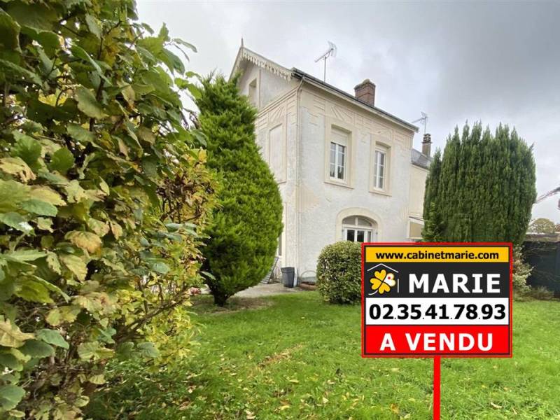 VENDU ! EN EXCLUSIVITÉ, Maison de caractère entièrement RÉNOVÉE avec vie de PLAIN-PIED situé à ST-ROMAIN - CENTRE (76430)