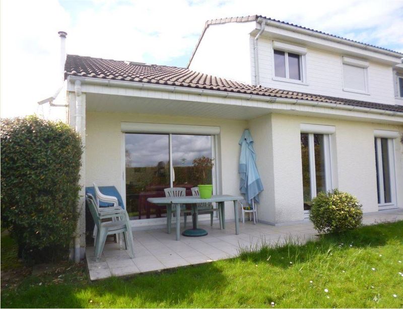 BELLE MAISON FAMILIALE T6 avec vie de PLAIN-PIED en vente à MONTIVILLIERS 76290