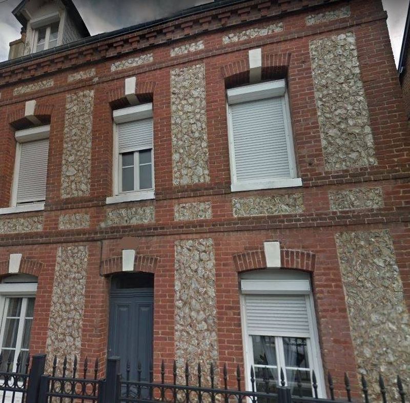 À vendre, MAISON DE VILLE avec COUR + JARDIN à MONTIVILLIERS - CENTRE (76290)