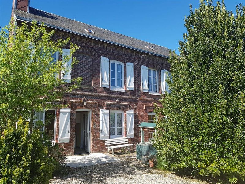 MAISON DE CARACTÈRE F6 avec JARDIN CLOS en vente à SAINT ROMAIN - CENTRE 76430
