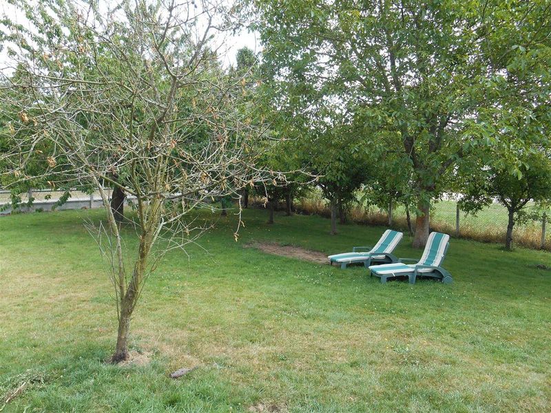 PAVILLON NON MITOYEN sur SOUS-SOL COMPLET situé Axe TANCARVILLE - LILLEBONNE 76170