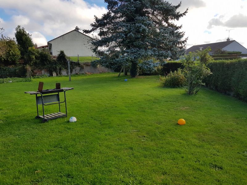 À vendre, PAVILLON FAMILIAL T6 avec vie de PLAIN-PIED situé à 5 minutes d'ÉTRETAT (76790)