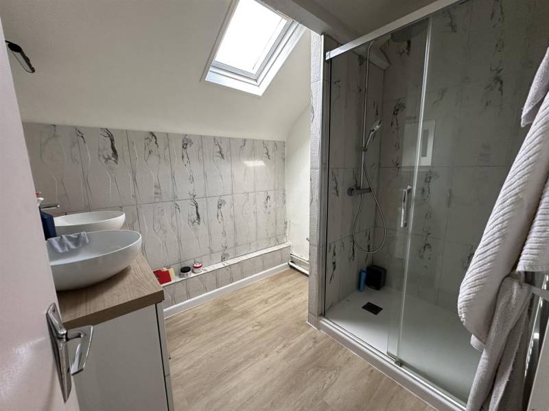 En EXCLUSIVITÉ, Maison entièrement RÉNOVÉE très bien située au HAVRE (76600) - Graville