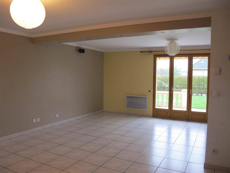 PAVILLON TRADITIONNEL RÉCENT avec VOLUME FAMILIAL en vente à 5 min. ÉTRETAT 76790