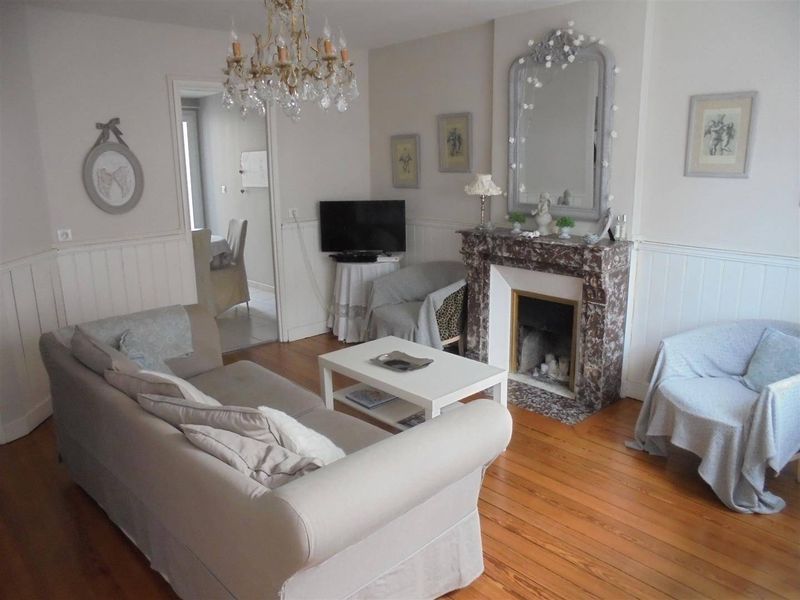 A vendre, magnifique MAISON DE PÊCHEUR T3 avec TERRASSE expo SUD située au coeur d'ETRETAT 76790