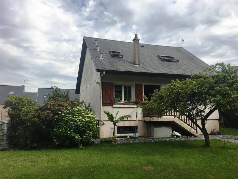 MAISON TRADITIONNELLE sur SOUS-SOL COMPLET situé entre MONTIVILLIERS et GODERVILLE 76110