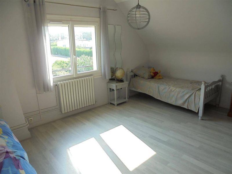 MAISON FAMILIALE sur SOUS-SOL COMPLET situé à DOLLEMARD 76620 - limite STE ADRESSE