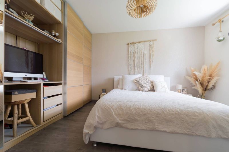 VENDU ! MAISON avec VIE DE PLAIN-PIED dans environnement CALME, située à proximité de MELAMARE