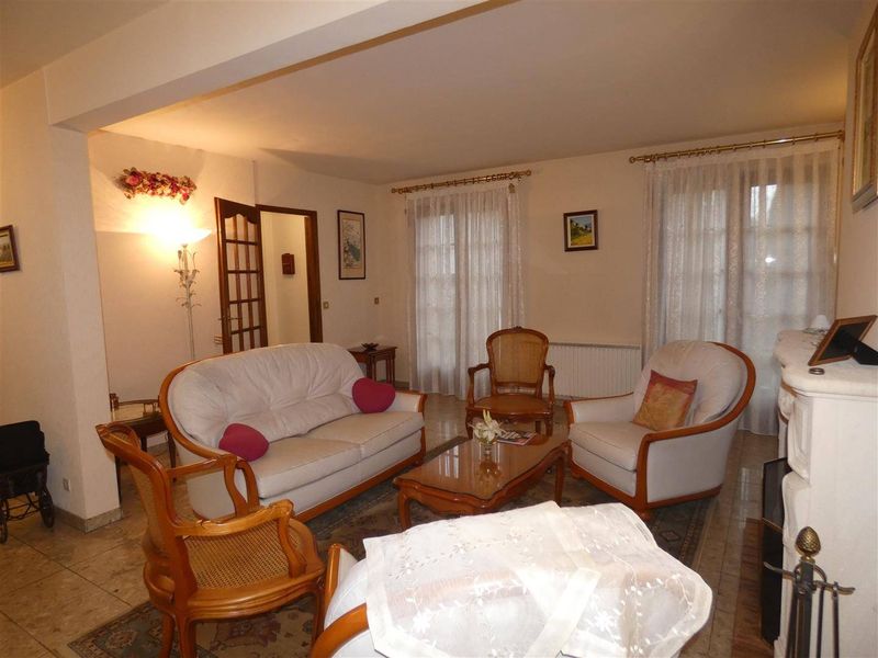 MAISON TRADITIONNELLE FAMILIALE T5 sur SOUS-SOL COMPLET située au HAVRE - SANVIC 76620