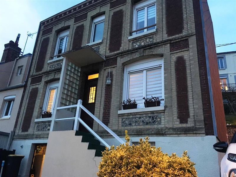 À vendre,  CHARMANTE MAISON type SANVICAISE avec JARDIN expo SUD située au HAVRE - OBSERVATOIRE 76600