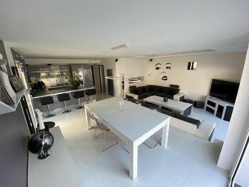 MAISON RÉCENTE T6  avec vie de PLAIN-PIED en vente au HAVRE-APPLEMONT 76610