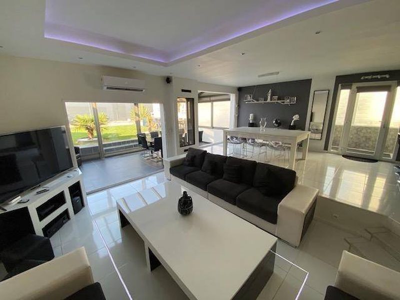 MAISON RÉCENTE T6  avec vie de PLAIN-PIED en vente au HAVRE-APPLEMONT 76610