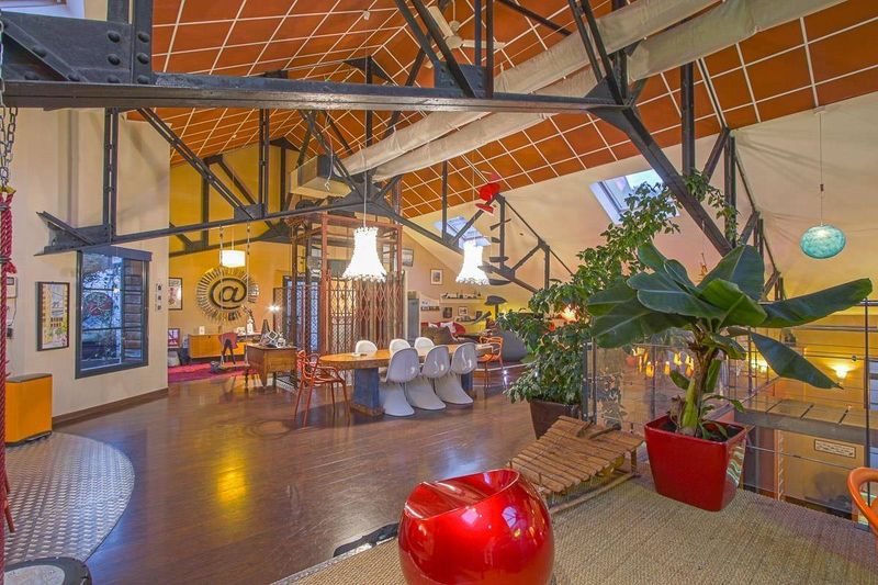MAGNIFIQUE LOFT - 5 CHAMBRES - avec TERRASSE + PATIO et GARAGE DOUBLE en vente au HAVRE - ORMEAUX 76600