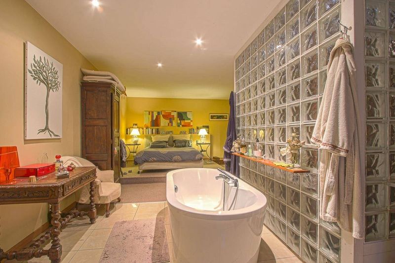 MAGNIFIQUE LOFT - 5 CHAMBRES - avec TERRASSE + PATIO et GARAGE DOUBLE en vente au HAVRE - ORMEAUX 76600