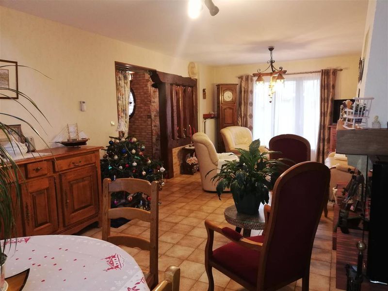 A vendre, maison non mitoyenne 3 chambres garage et jardin située au Havre 76600 - secteur acacias 76620