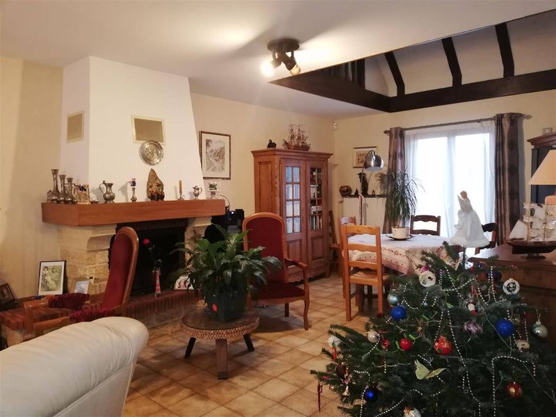 A vendre, maison non mitoyenne 3 chambres garage et jardin située au Havre 76600 - secteur acacias 76620