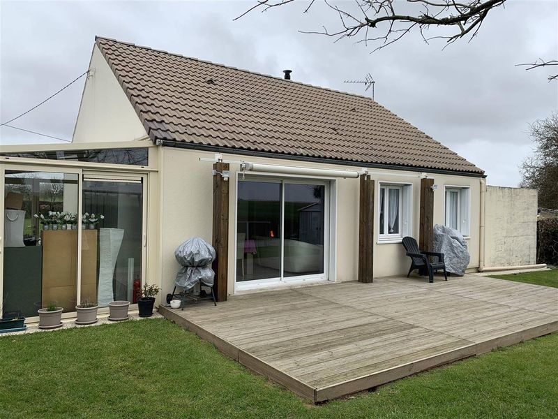 À vendre, PLAIN-PIED TOTAL T3 avec BEAU JARDIN et GARAGE situé à SAINT ROMAIN DE COLBOSC 76430, proche CENTRE BOURG