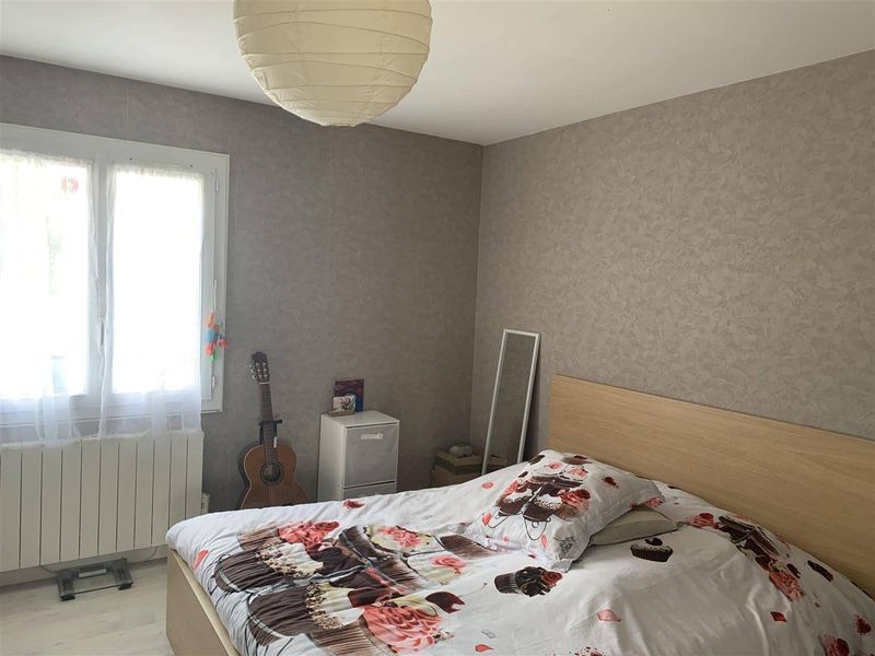 À vendre, PLAIN-PIED TOTAL T3 avec BEAU JARDIN et GARAGE situé à SAINT ROMAIN DE COLBOSC 76430, proche CENTRE BOURG