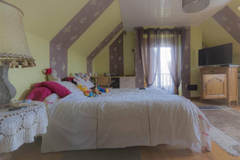 JOLI PAVILLON FAMILIAL T6 avec DOUBLE GARAGE à vendre secteur SAINT ROMAIN DE COLBOSC 76430, proche A29