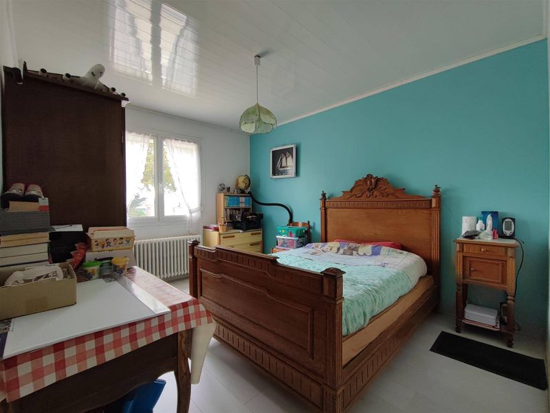 Maison avec vie de PLAIN-PIED sur SOUS-SOL COMPLET bien située à ST-ROMAIN DE COLBOSC - CENTRE (76430)