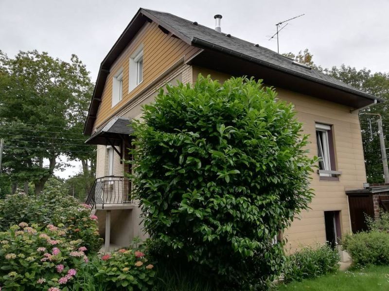 À vendre, MAISON DE CARACTÈRE T4 sur SOUS-SOL avec GARAGE et JARDIN CLOS et ARBORÉ située au HAVRE - SAINTE CÉCILE 76610