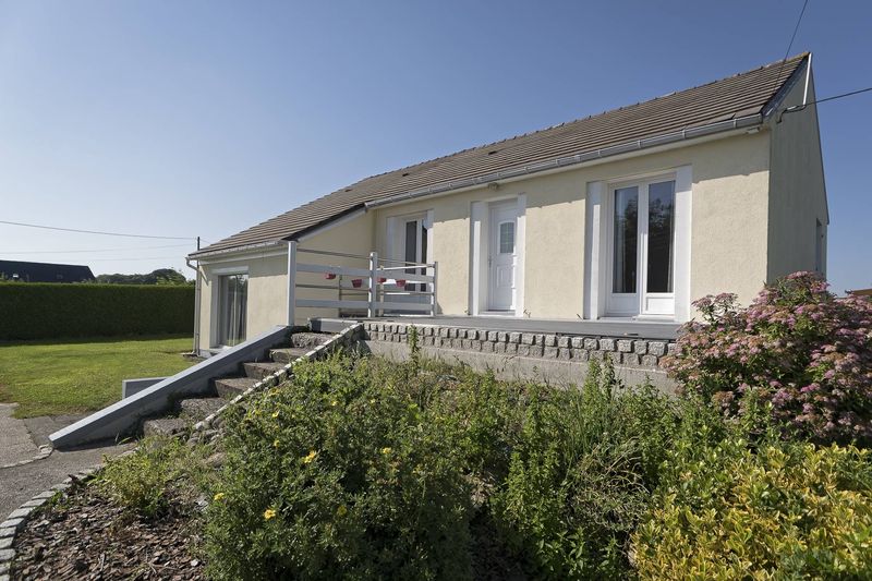 À vendre, MAISON NON MITOYENNE T4 sur SOUS-SOL COMPLET avec TERRAIN 1300m² située à 5 minutes de SAINT ROMAIN DE COLBOSC 76430