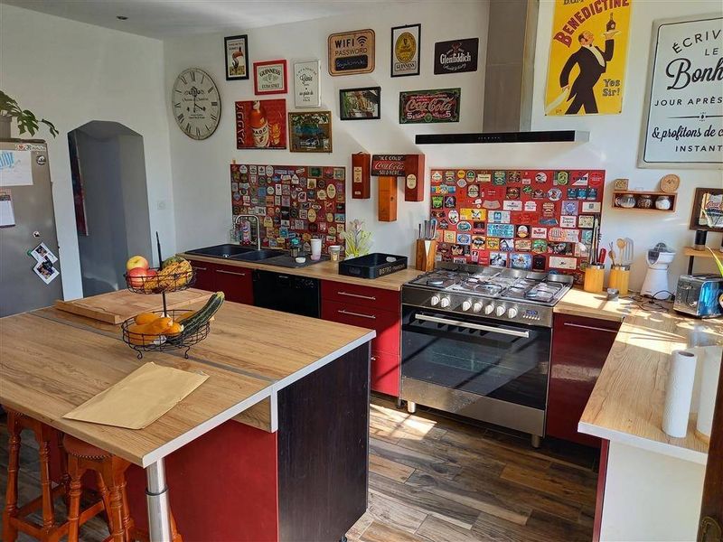 À vendre, BELLE MAISON DE CARACTÈRE RÉNOVÉE avec GOÛT située à 10 minutes de GODERVILLE 76110