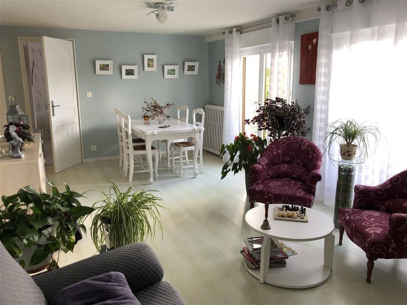 PLAIN-PIED TOTAL T4 avec GARAGE et JOLI JARDIN CLOS en vente sur LE HAVRE - proche FORÊT DE MONTGEON (76620)