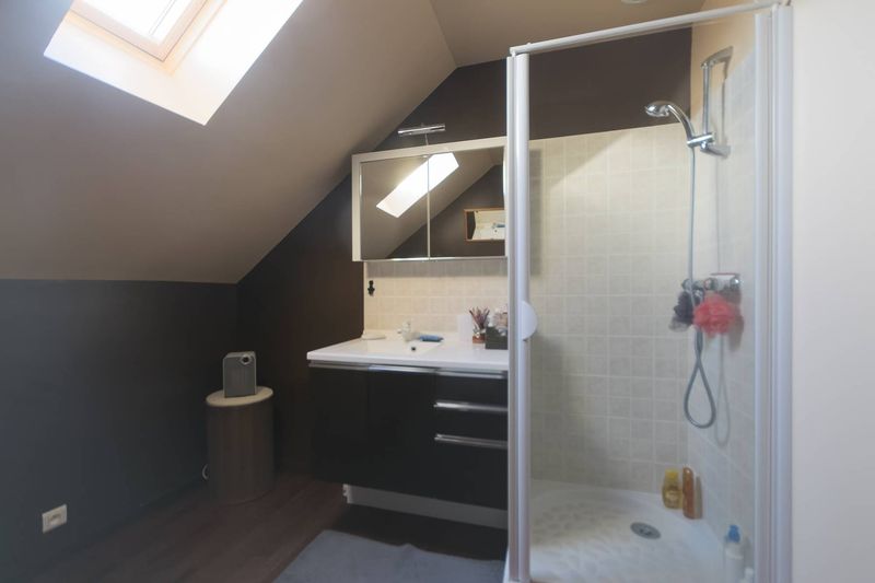 À vendre, MAISON de VILLE située sur le bourg de ST ROMAIN de COLBOSC 76430,