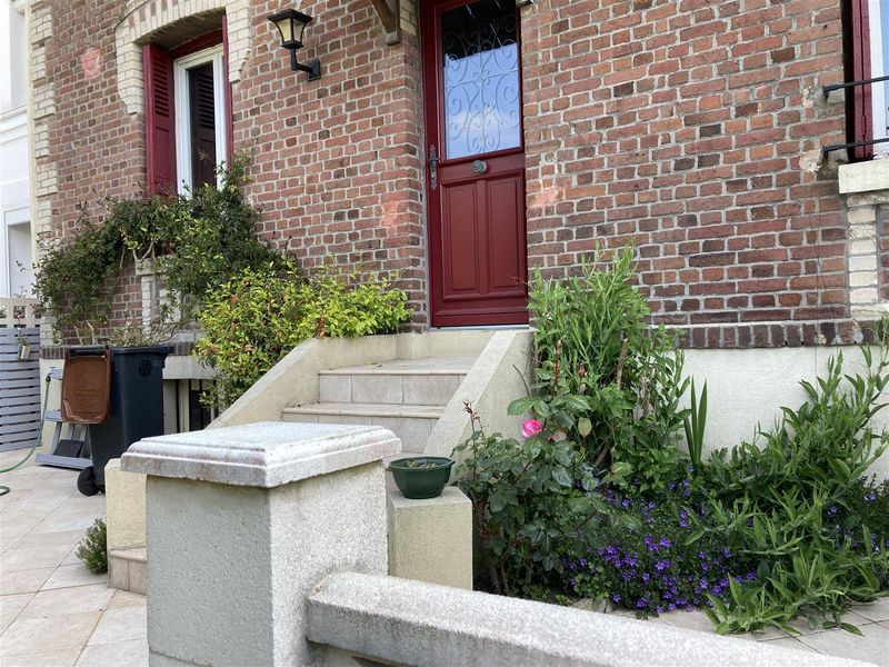 À vendre, MAISON VOLUME FAMILIAL T5 située au HAVRE, secteur FÉLIX FAURE 76620