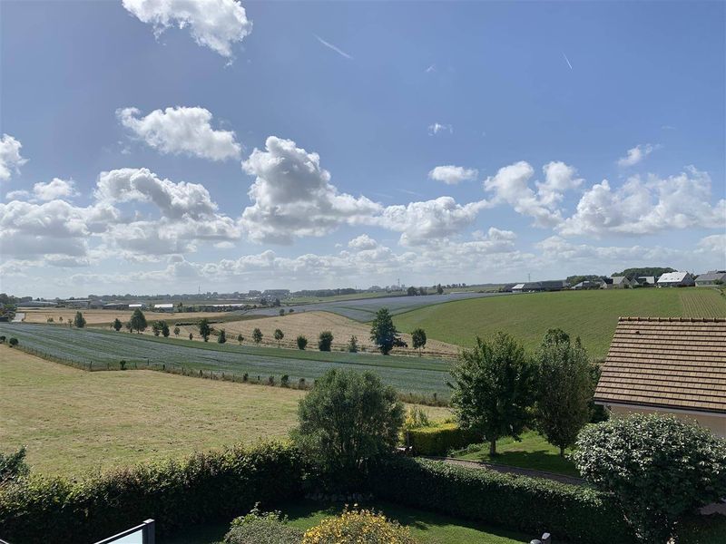 A vendre, SUPERBE CONTEMPORAIN avec VIE DE PLAIN-PIED sur la commune d'OCTEVILLE SUR MER 76930