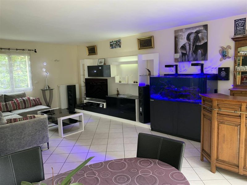 À vendre, BEAU CONTEMPORAIN T6 avec vie de PLAIN PIED, JARDIN et GARAGE 2V situé à 5 minutes d'ÉTRETAT (76790)
