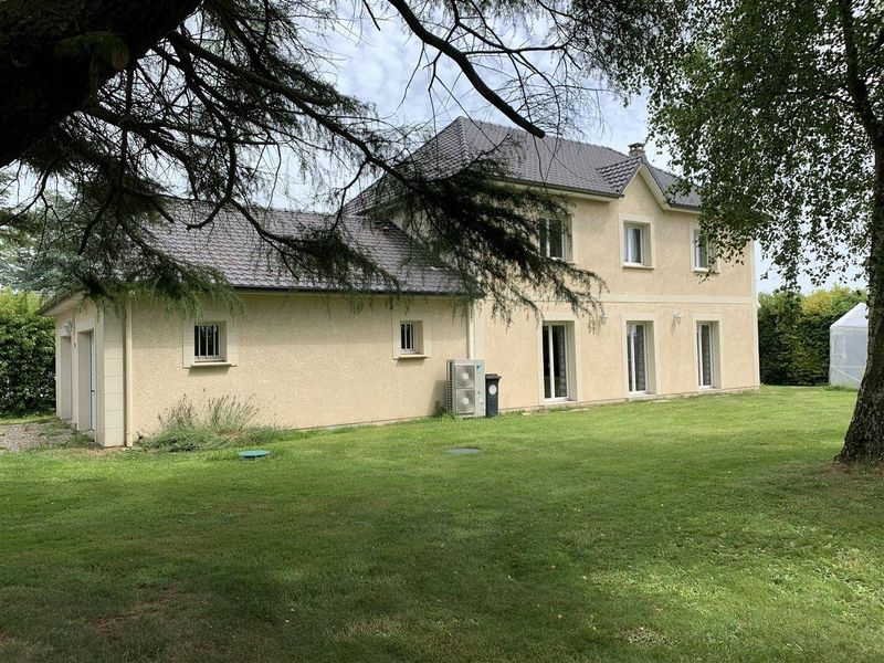 À vendre, BEAU CONTEMPORAIN T6 avec vie de PLAIN PIED, JARDIN et GARAGE 2V situé à 5 minutes d'ÉTRETAT (76790)