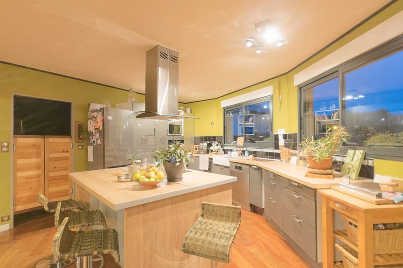 MAGNIFIQUE MAISON ATYPIQUE vie de PLAIN-PIED, située à proximité de CRIQUETOT L'ESNEVAL (76280)
