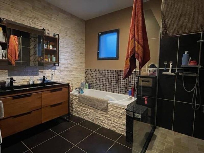 VENDU ! Maison FAMILIALE avec vie de PLAIN-PIED située à proximité d'ÉPOUVILLE (76133)