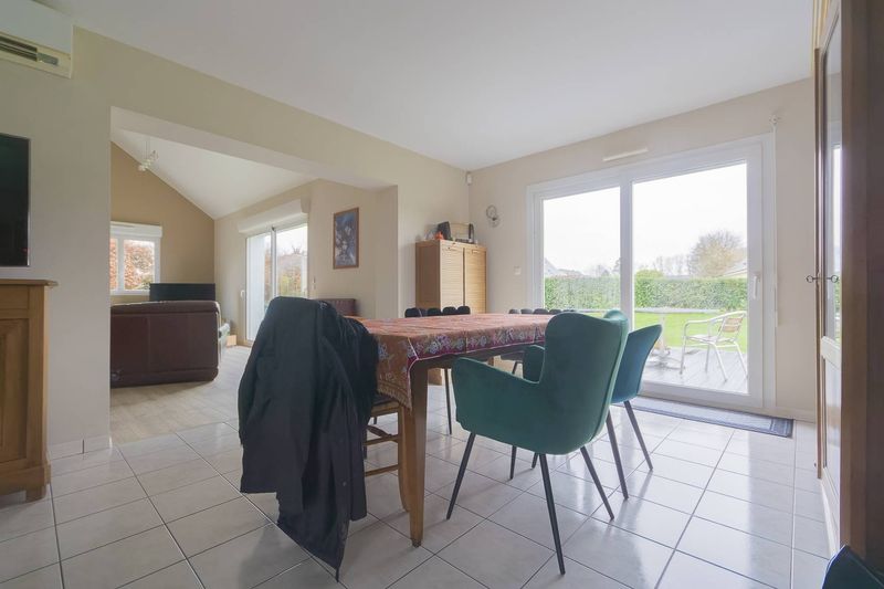 VENDU ! PLAIN-PIED CONTEMPORAIN idéalement situé en PLEIN COEUR de CRIQUETOT L'ESNEVAL (76280)