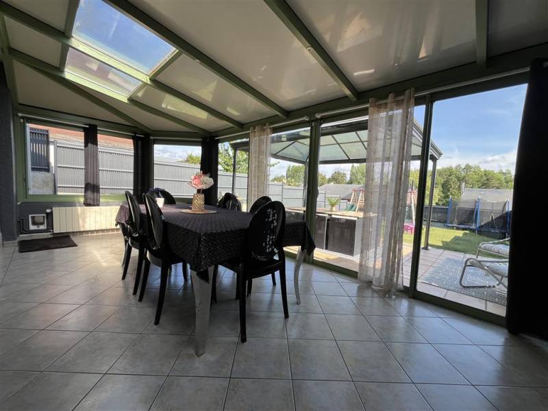 Maison BEAU VOLUME en BON ÉTAT située au CALME à TURRETOT (76280)