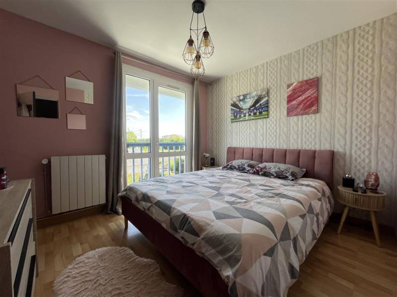 Maison BEAU VOLUME en BON ÉTAT située au CALME à TURRETOT (76280)