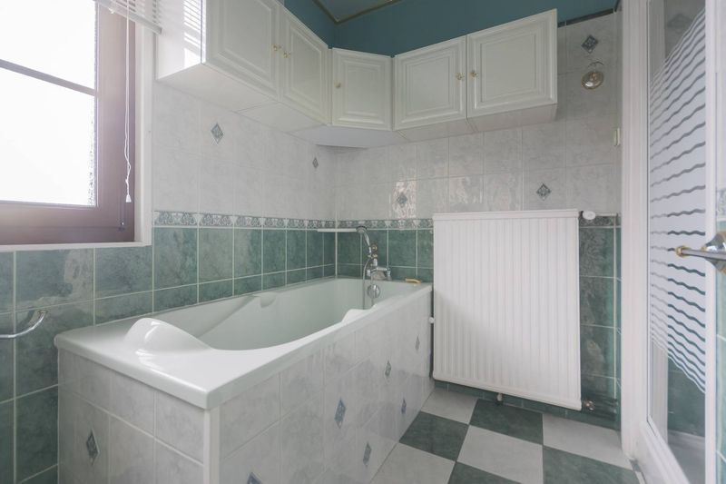 VENDU ! CHARMANTE MAISON édifiée sur BELLE PARCELLE DE TERRAIN 2800m² située proche ST-ROMAIN (76430)