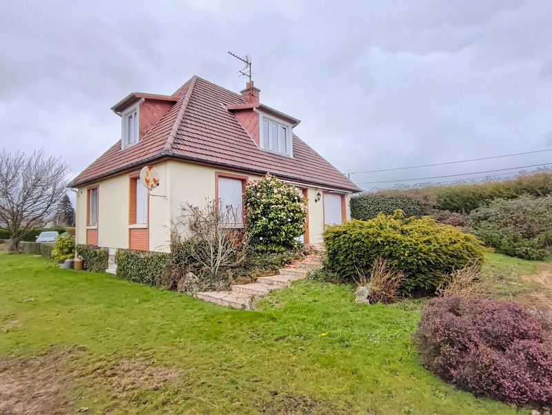 MAISON avec VIE DE PLAIN-PIED située à proximité de ST-MARTIN-DU-MANOIR