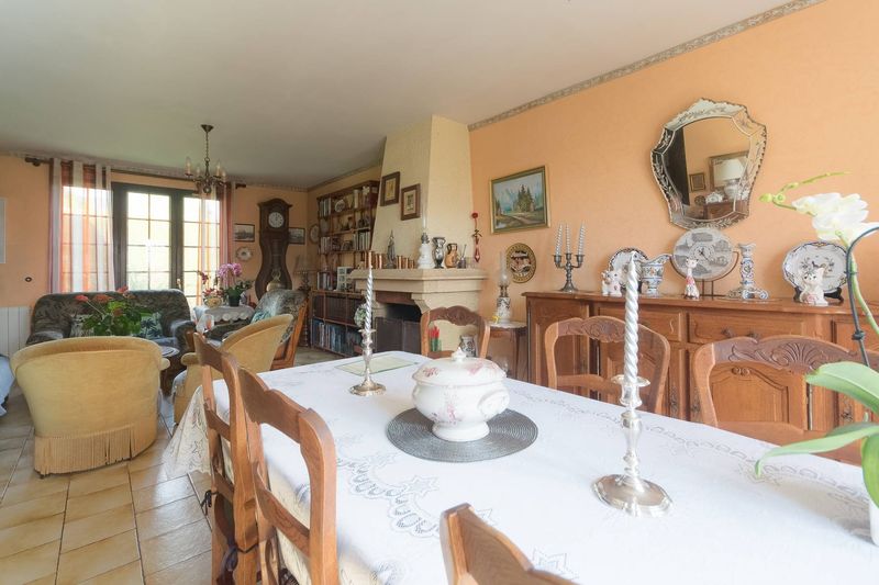 VENDU ! EN EXCLUSIVITÉ, Maison Familiale avec VIE DE PLAIN-PIED située à ST-ROMAIN-DE-COLBOSC (76430)