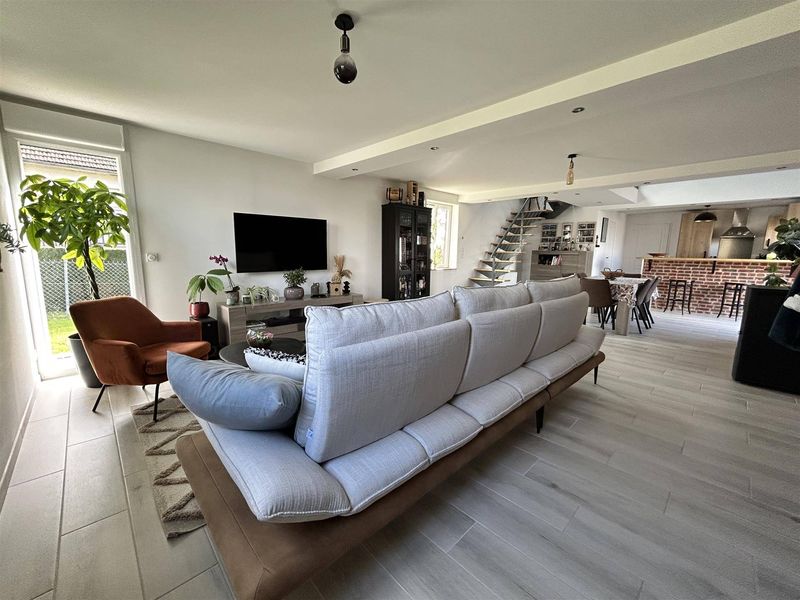 VENDU ! EN EXCLUSIVITÉ, Maison entièrement RÉNOVÉE située à HEUQUEVILLE (76280)