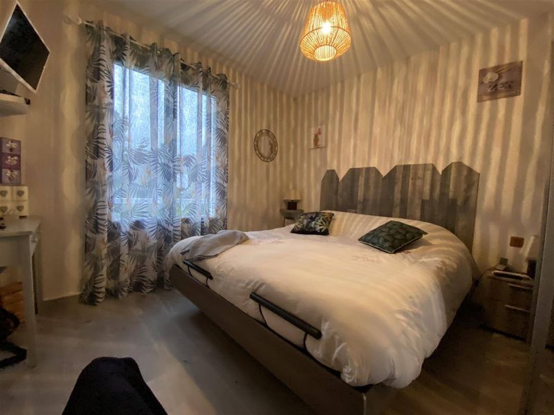 VENDU ! Pavillon traditionnel offrant vie de PLAIN-PIED situé à proximité de CRIQUETOT L'ESNEVAL