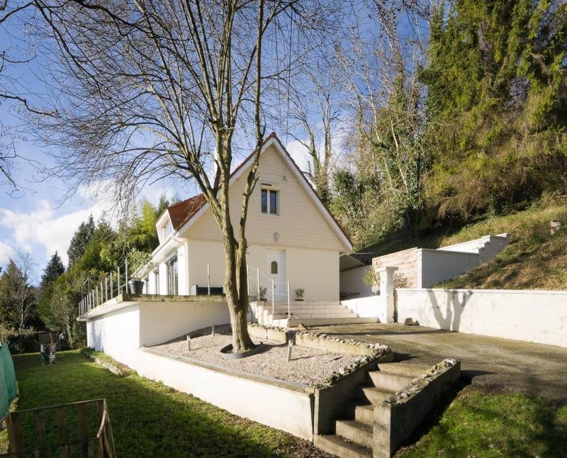 En vente, Maison RÉNOVÉE située à proximité de Saint Romain de Colbosc (76430)