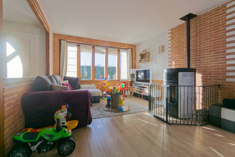 VENDU ! EN EXCLUSIVITÉ, Maison traditionnelle avec possibilité de vie de PLAIN-PIED à proximité de ST-ROMAIN DE COLBOSC (76430)