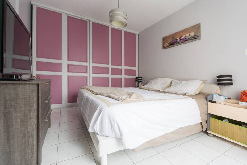 Maison avec vie de PLAIN-PIED volume 4 CHAMBRES à ST-LAURENT DE BRÈVEDENT (76700)